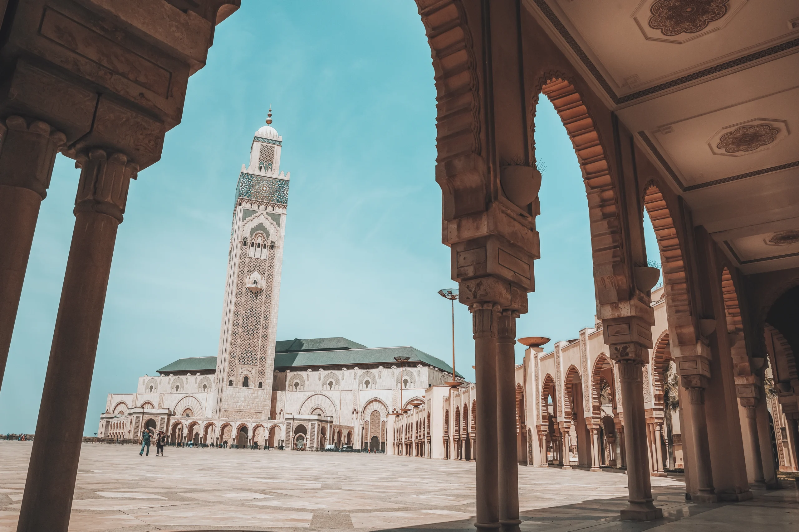 Casablanca to Sahara: The Ultimate Morocco Tour Guide